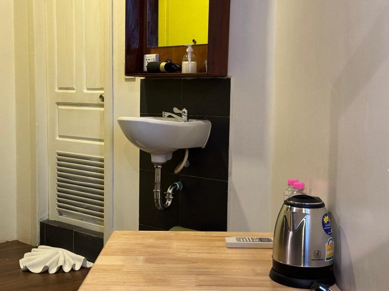 The Hive Hotel Сием Реап Екстериор снимка