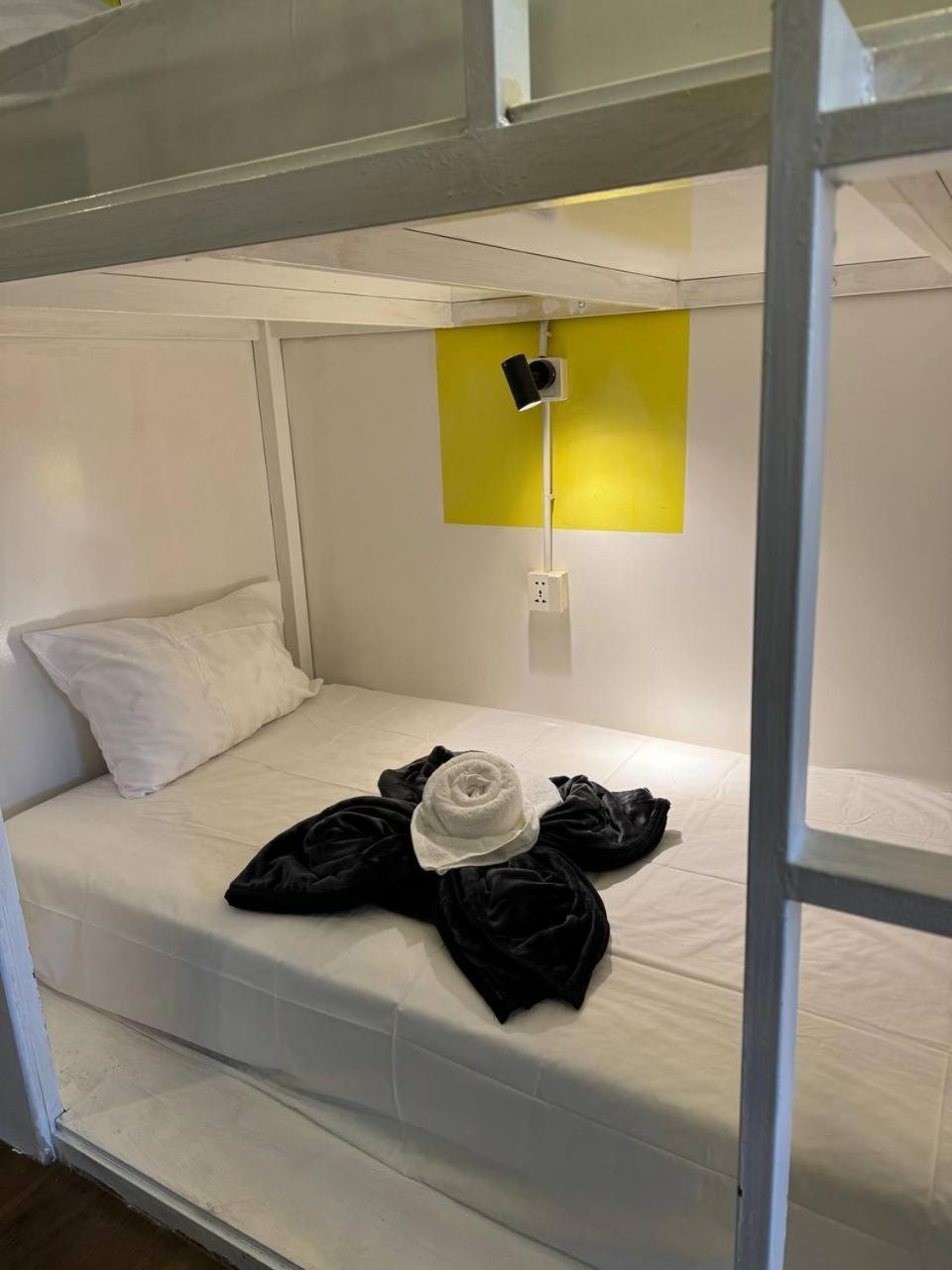 The Hive Hotel Сием Реап Екстериор снимка