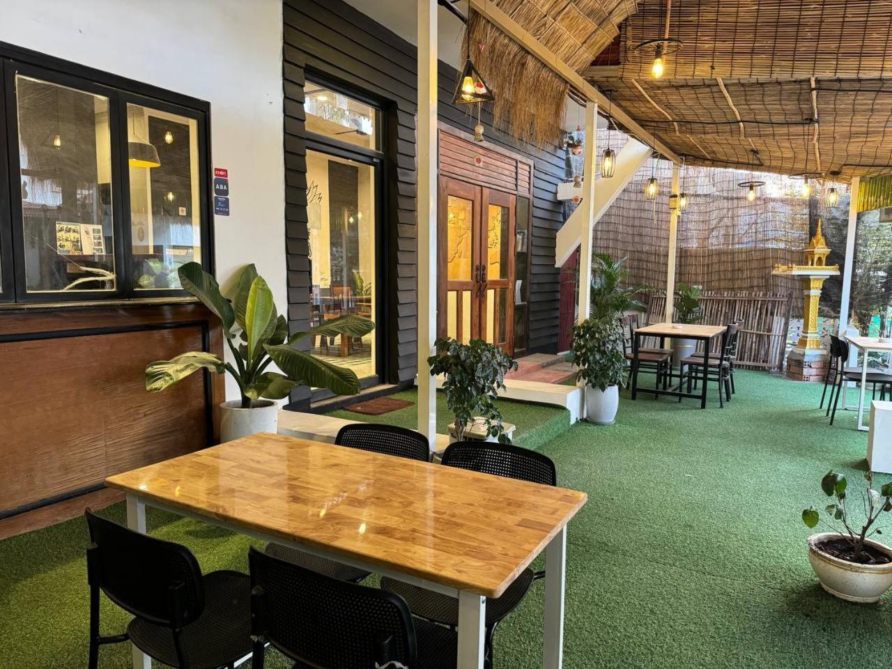 The Hive Hotel Сием Реап Екстериор снимка