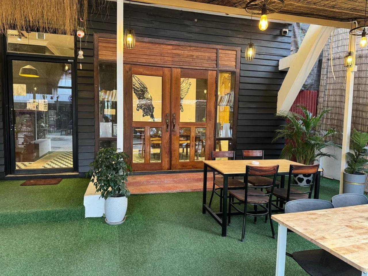 The Hive Hotel Сием Реап Екстериор снимка